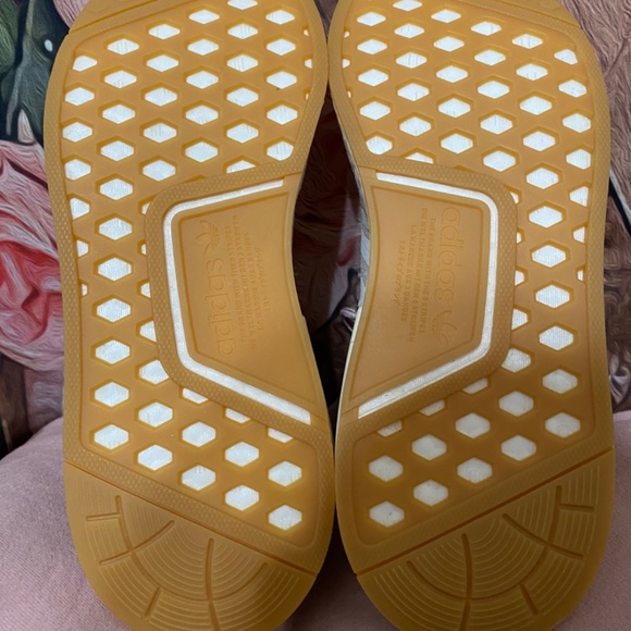 Adidas 7.5 NMD R1  Hybrid Hiker Magic Mauve GW9426 - Picture 12 of 14